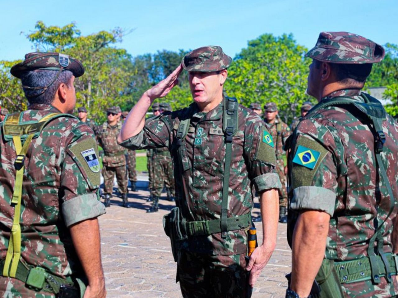 Transmissão do Cargo de Comandante do 1º B Com - Comando da 3ª